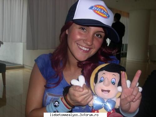 :x  :x  :x  asti'as prosti!
ia sa vedeti o poya ku dulce aia de la rbd :rotfl:  omggg :rotfl: poze