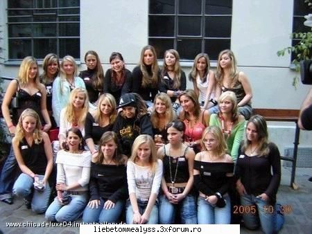 astea cica is toate ex-ele lui tom :uimit:  :d poze funny cu ei